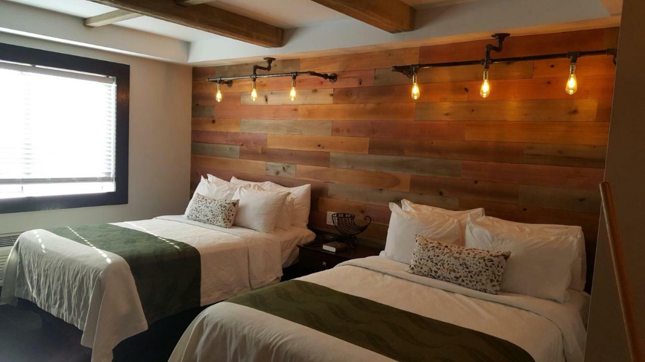 Cedar Stables & Hotel